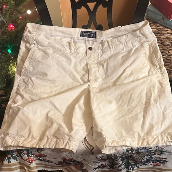 Abercrombie & Fitch 2 pairs Men's Sky Blue and White Flat Front Shorts - Picture 2 of 9